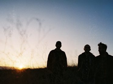 Allochronic • Masterknot